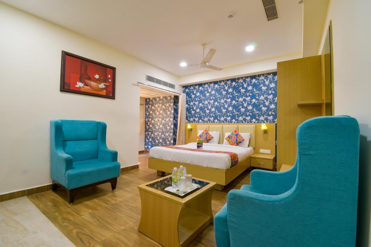 היידראבד Hotel Raintr33 מראה חיצוני תמונה