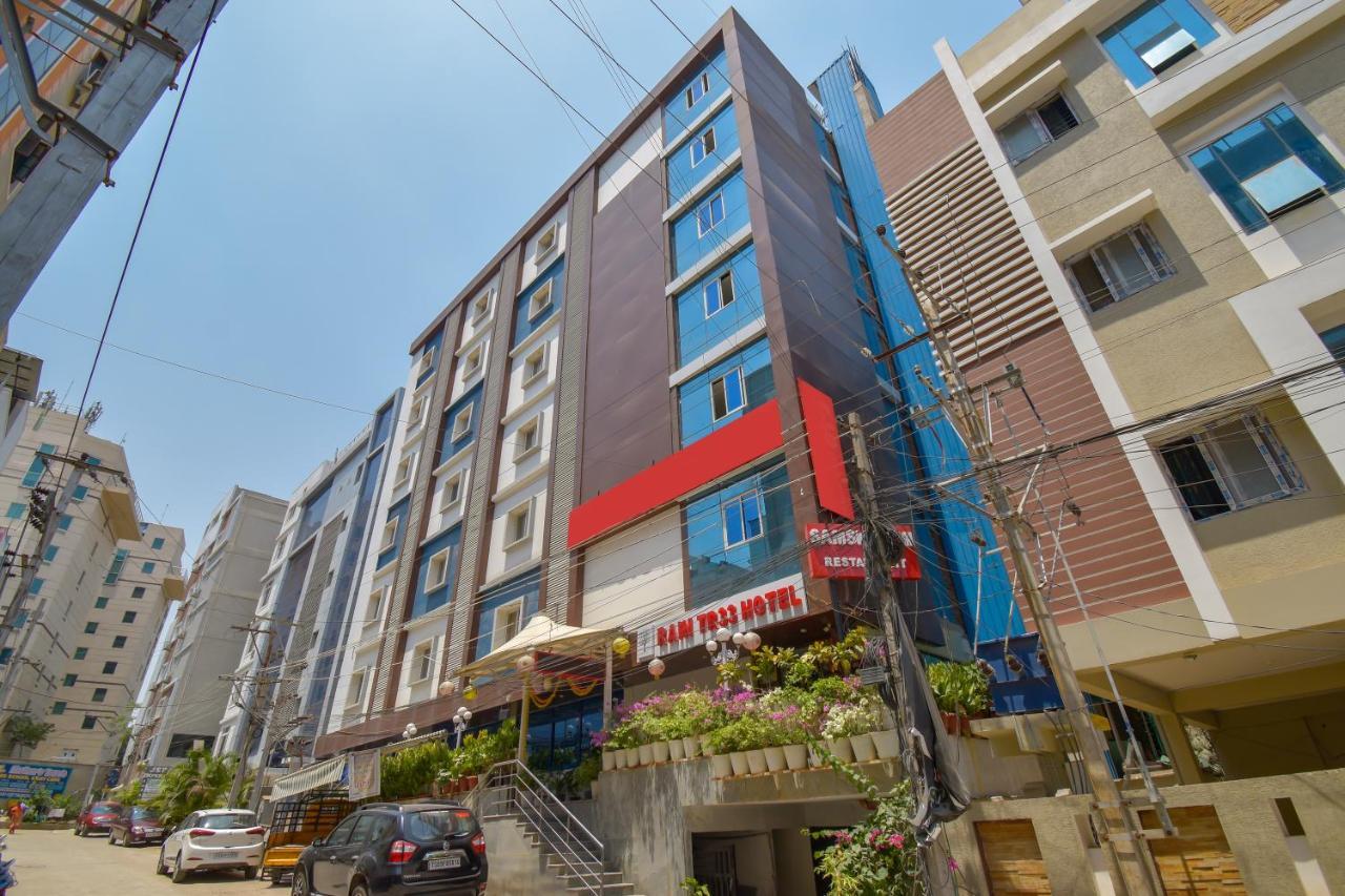 היידראבד Hotel Raintr33 מראה חיצוני תמונה