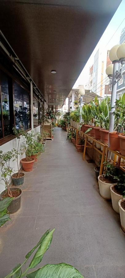 היידראבד Hotel Raintr33 מראה חיצוני תמונה