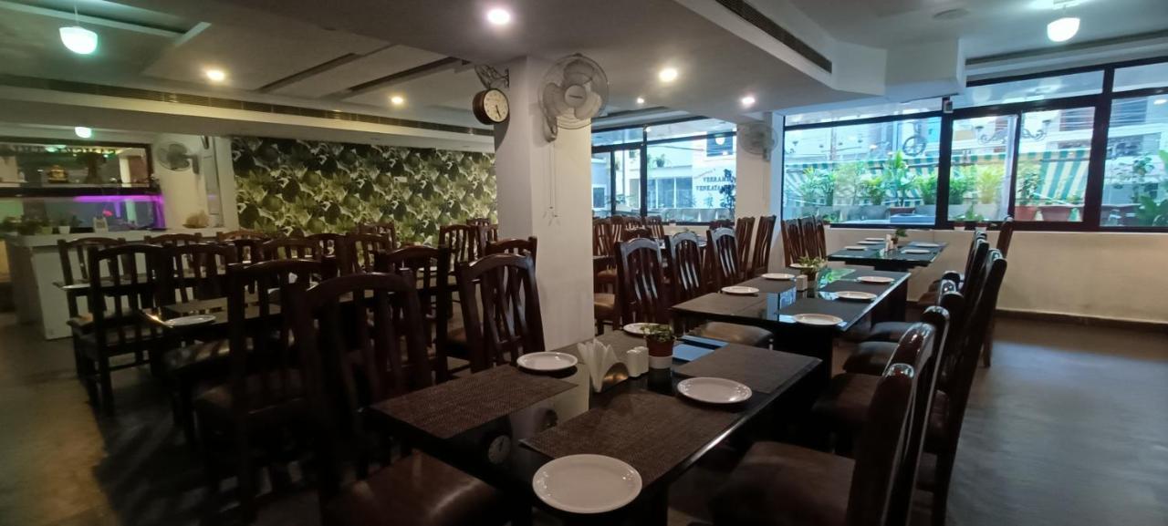 היידראבד Hotel Raintr33 מראה חיצוני תמונה